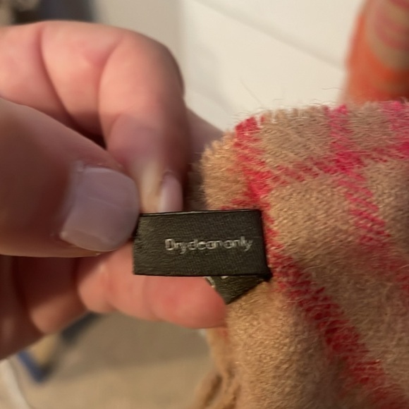 SOL Alpaca 100% Baby Alpaca Beige Plaid Fringed Scarf - Picture 9 of 10